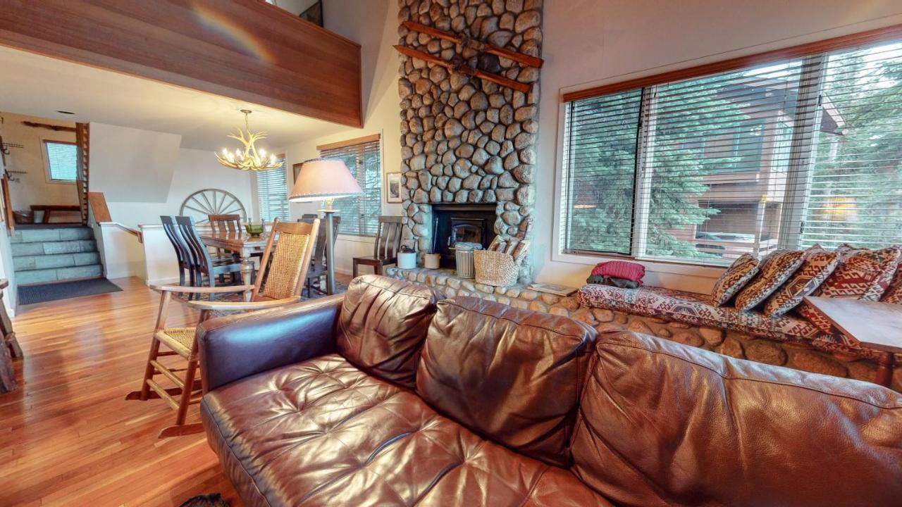 Bridges Townhome #09 * Mammoth Lakes