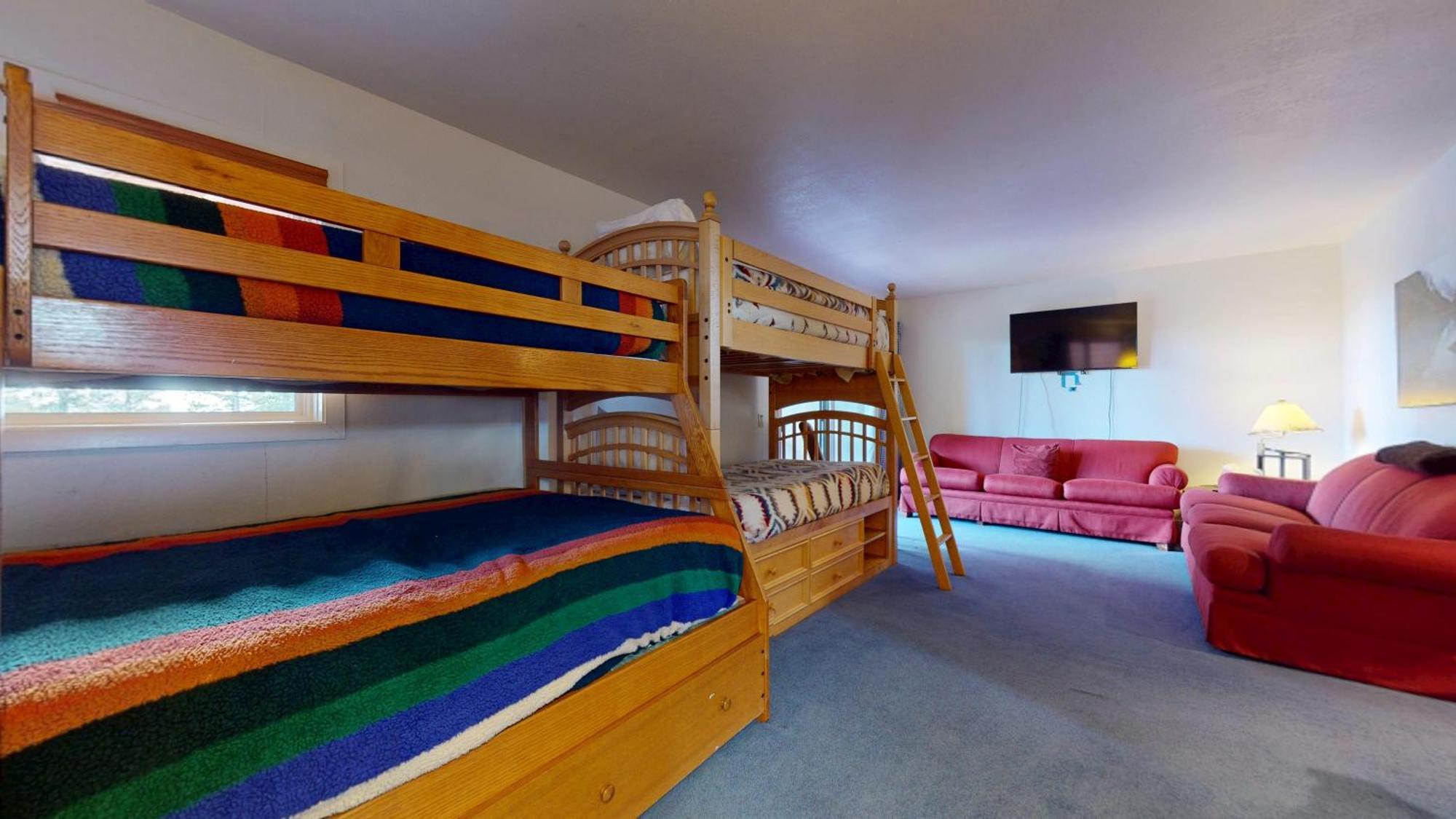 Bridges Townhome #09 * Mammoth Lakes